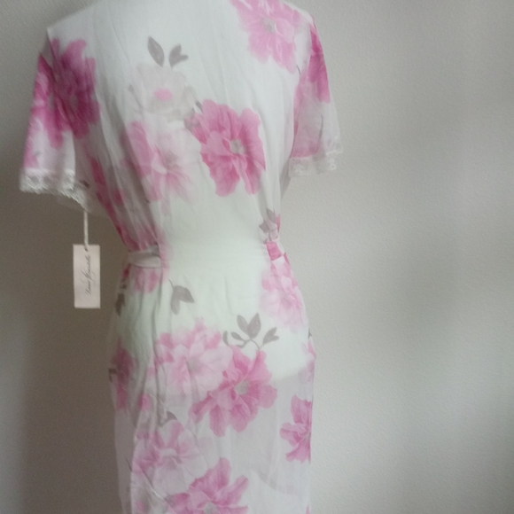 Wrap Robe - Picture 3 of 5